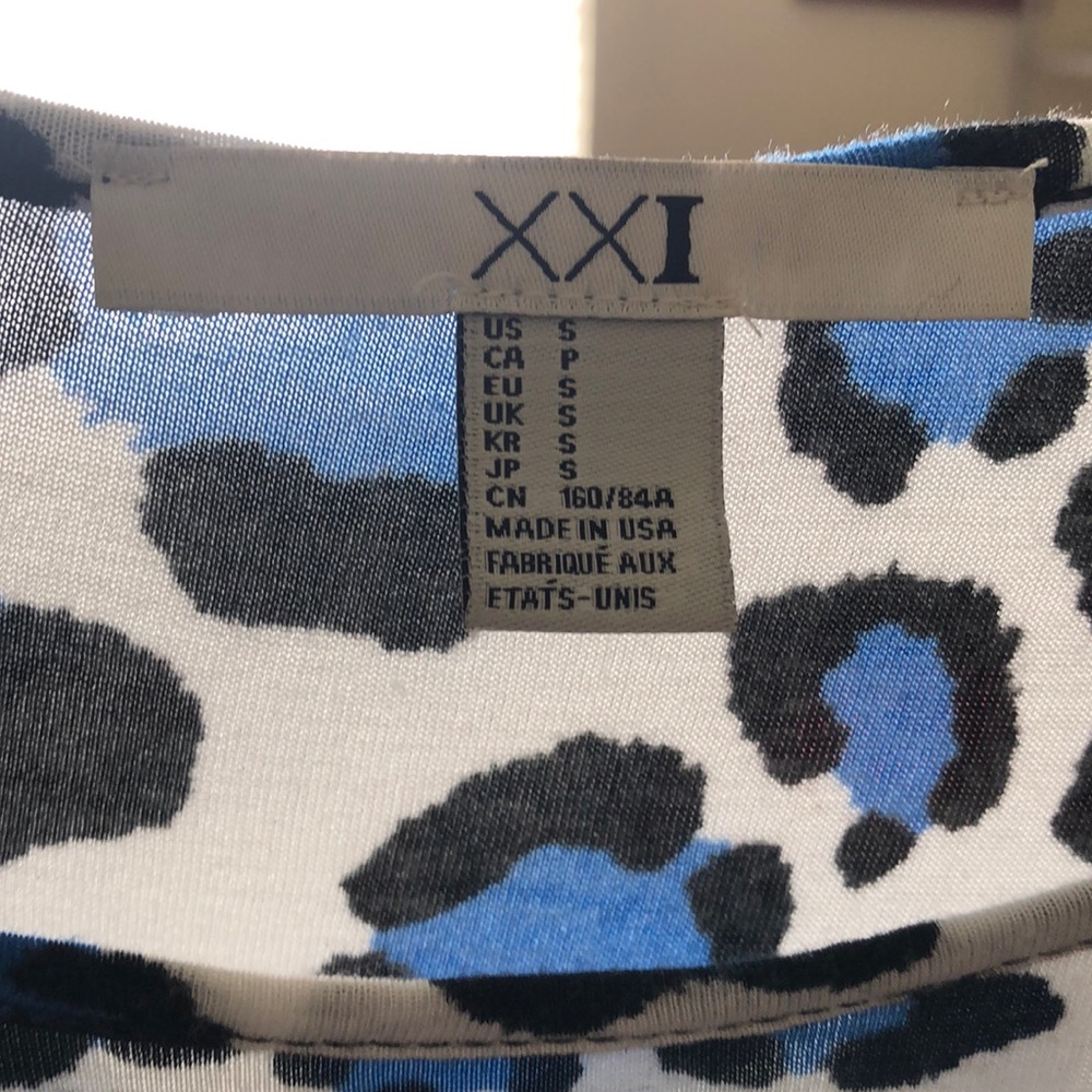 Animal blue/black printed top - Picture 3 of 3